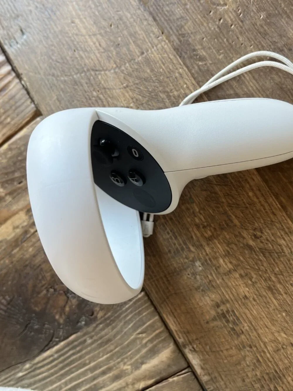 Meta Oculus Quest 2 Advanced All-In-One VR Headset - White (with case)